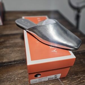 Brand New In Box! Katy Perry Collections Silver Mules